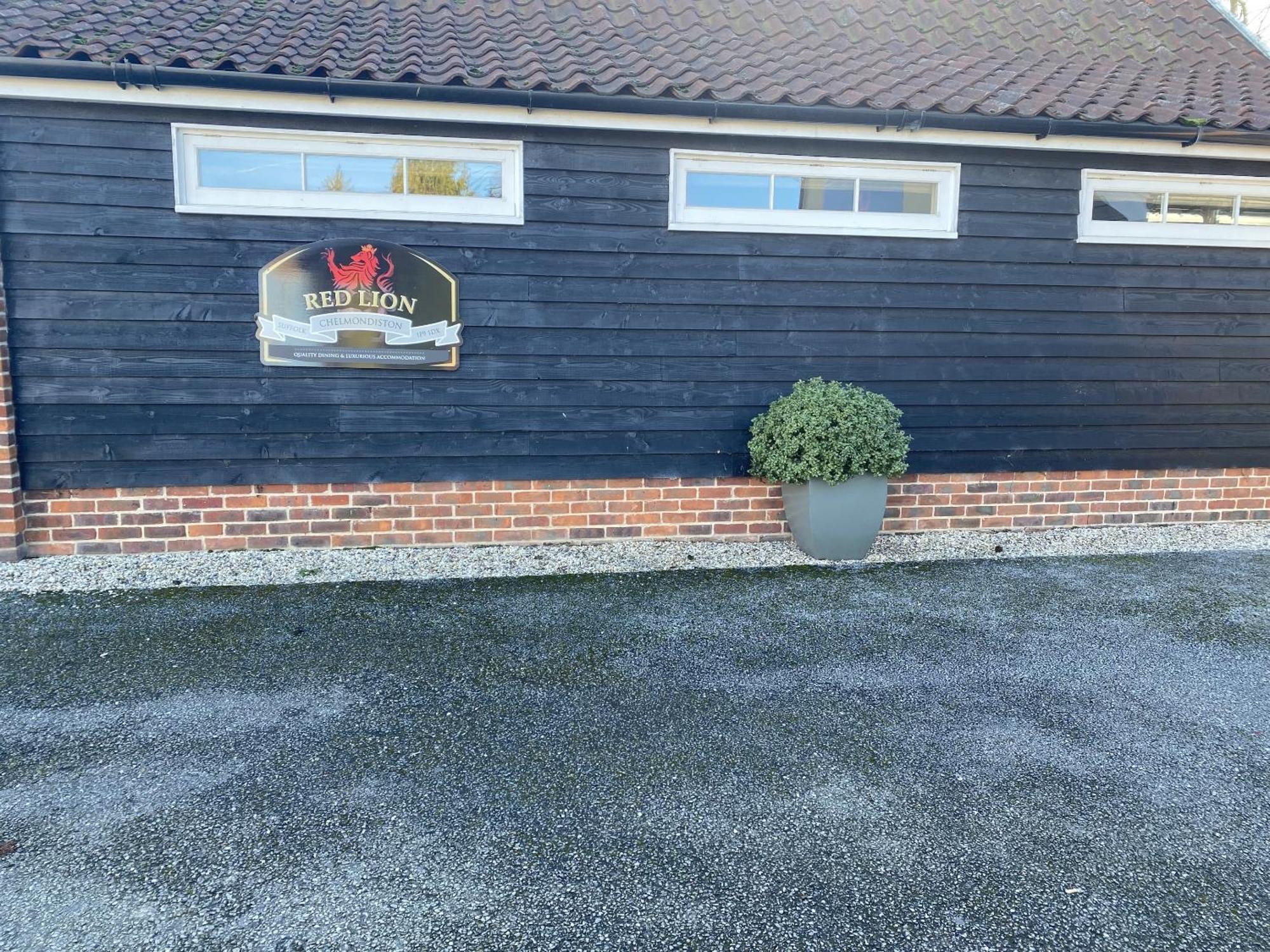 Red Lion Little Barn Apartment Ipswich Exterior photo